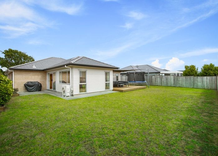  at 5 Raymond Grace Avenue, Huapai, Kumeu