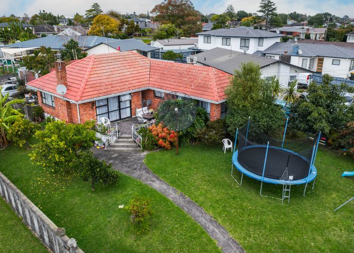  at 64 Wedgwood Avenue, Mangere East, Auckland