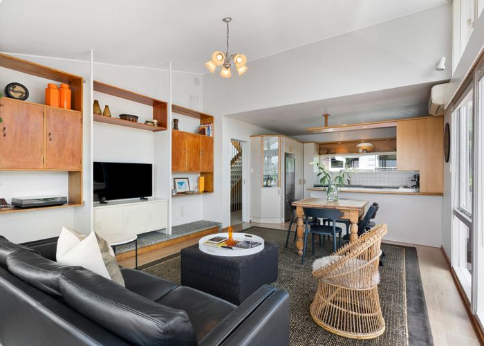  at 31 McDowell Crescent, Hillcrest, North Shore City, Auckland