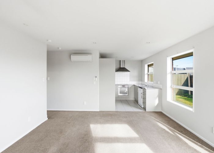  at 1/286 Pages Road, Wainoni, Christchurch