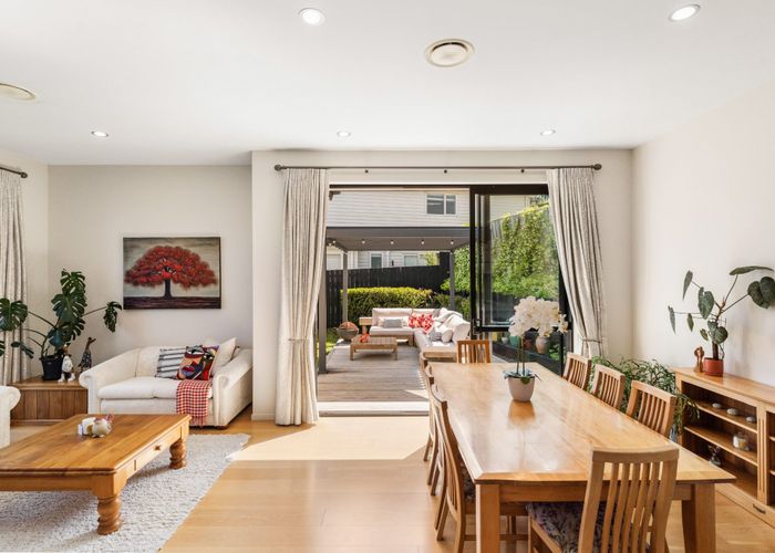  at 25 Corricvale Way, Northcross, Auckland
