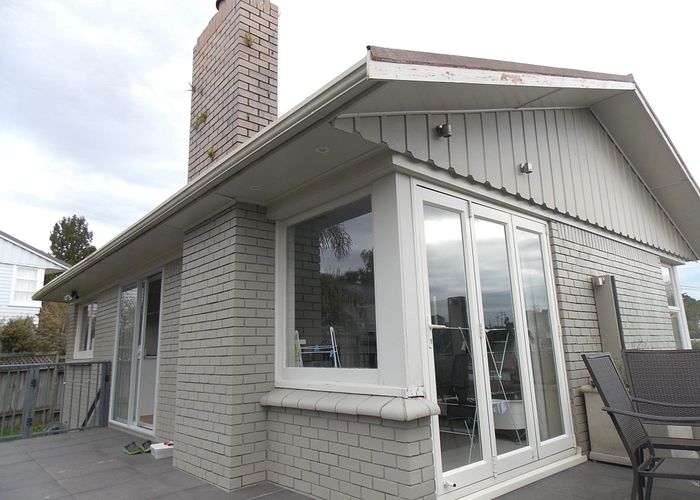  at 4 Goad Crescent, Hillsborough, Auckland