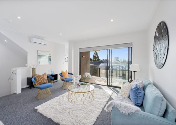  at 5/5 Peachgrove Road, Te Atatu Peninsula, Waitakere City, Auckland