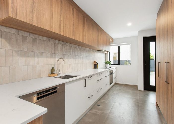  at 2/133 Blighs Road, Strowan, Christchurch City, Canterbury