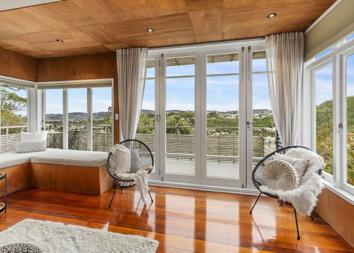  at 117 Nevay Road, Miramar, Wellington
