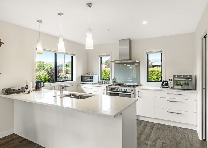  at 2 Pohatu Lane, Otaki, Kapiti Coast, Wellington