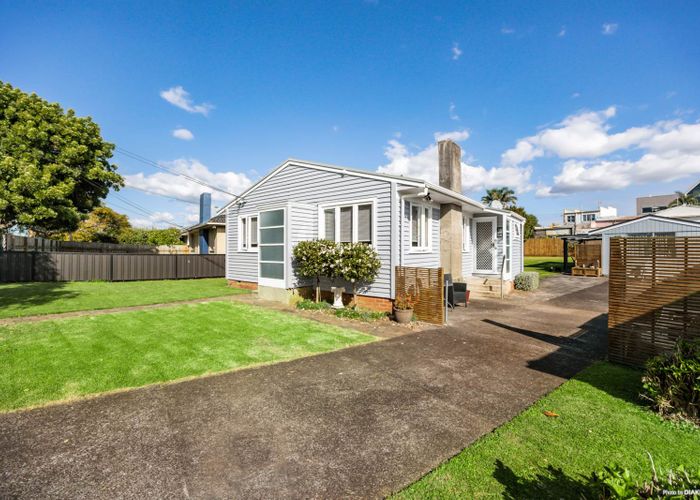 Free property data for 54 Te Koa Road, Panmure, Auckland homes.co.nz