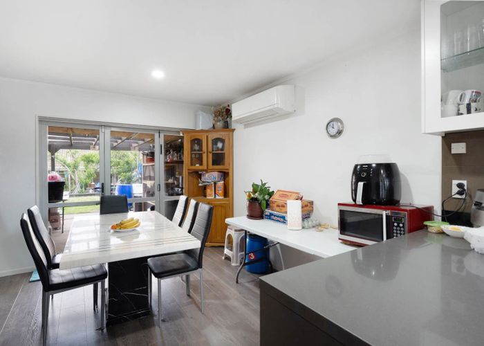  at 104 Chapel Road, Flat Bush, Manukau City, Auckland