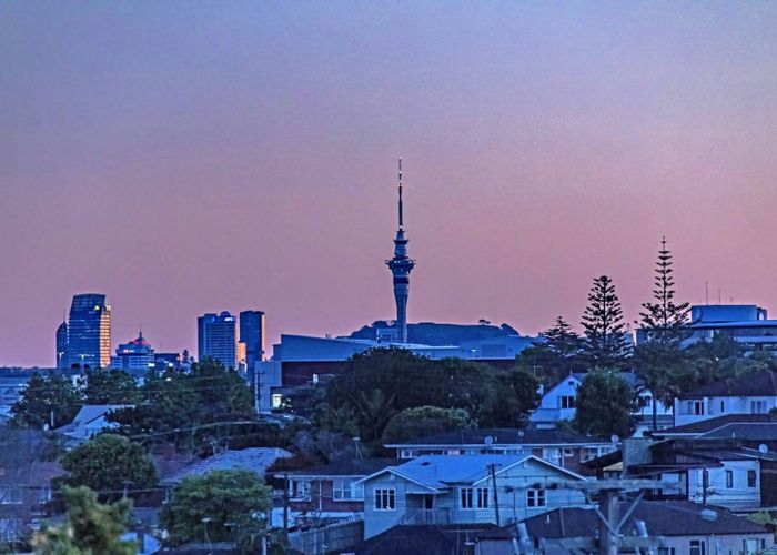  at 42 Gordon Avenue, Milford, North Shore City, Auckland