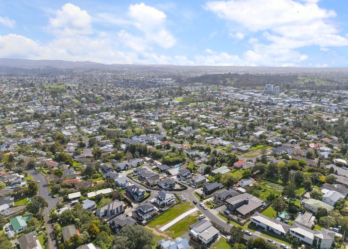 at 4 & 6 Mataki Way, Glen Eden, Waitakere City, Auckland
