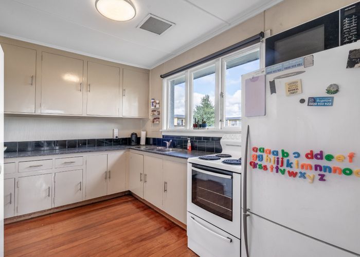 at 645 Tay Street, Hawthorndale, Invercargill