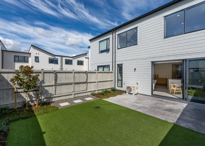  at 104E Pepene Avenue, Conifer Grove, Papakura, Auckland