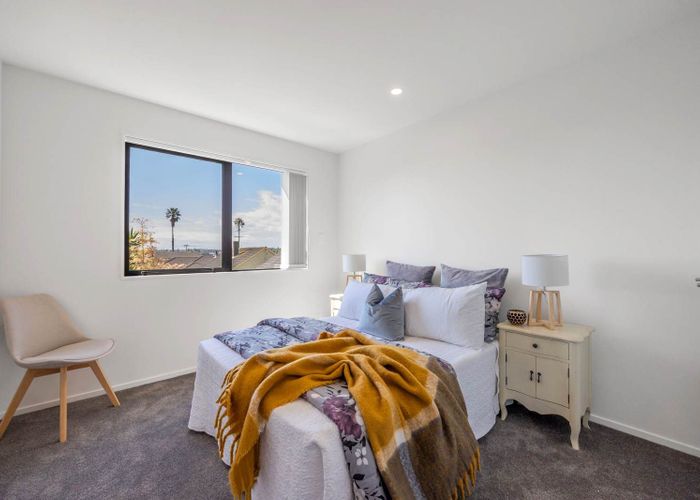  at 48C Tamatea Avenue, Point England, Auckland City, Auckland
