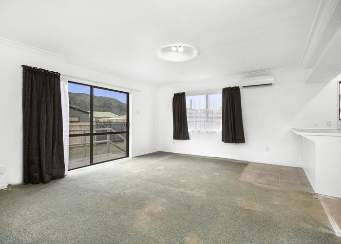  at 8B Weymouth Grove, Wainuiomata, Lower Hutt, Wellington