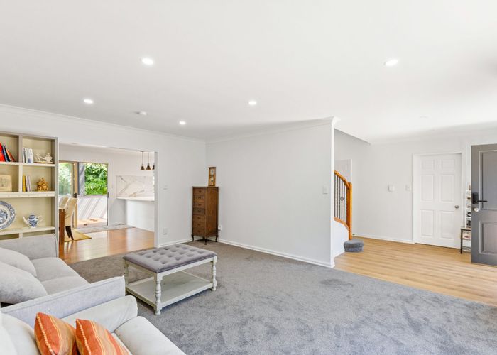  at 2 Summerfield Lane, Albany, North Shore City, Auckland