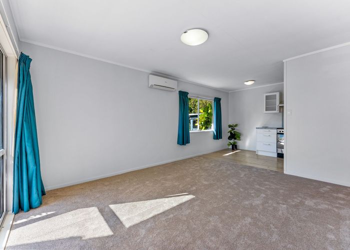  at 2/3 Holt Avenue, Torbay, North Shore City, Auckland