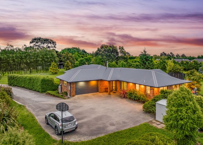  at 372 Hamptons Road, Christchurch