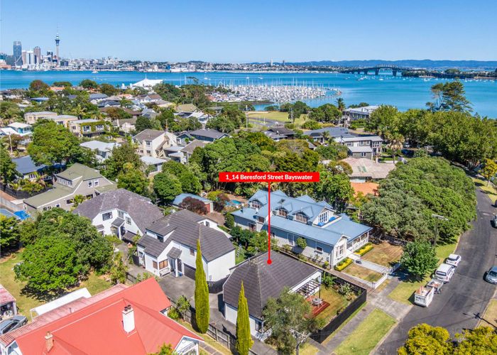  at 1/14 Beresford Street, Bayswater, Auckland
