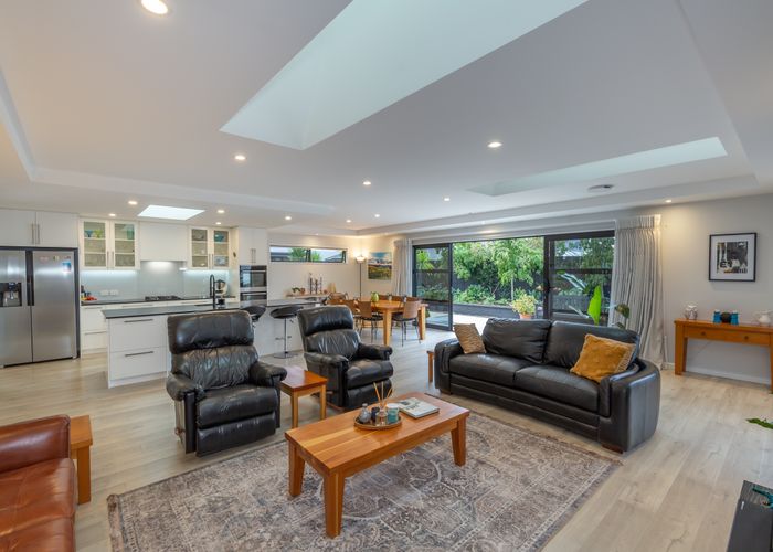 Free property data for 12 Tapanui Place, Rolleston homes.co.nz