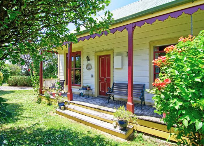  at 3228 State Highway 2, Clareville, Carterton
