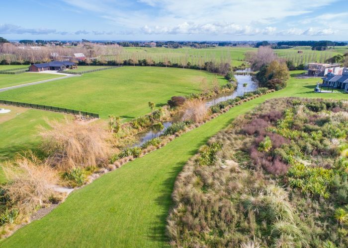  at 4 Colquhoun Way, Kelvin Grove, Palmerston North