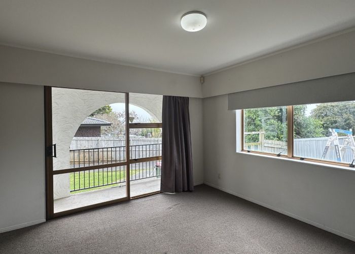 at 1/26 Diorella Drive, Clover Park, Auckland