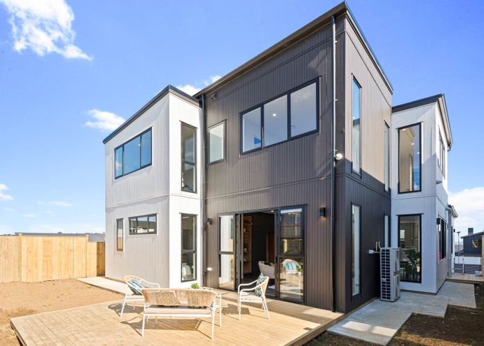  at 16B Tamure Road, Flat Bush, Manukau City, Auckland