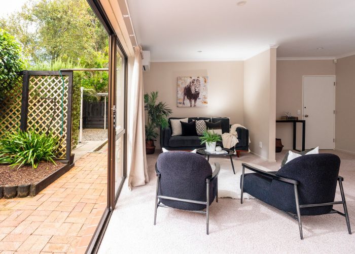  at 2/136 Karori Road, Karori, Wellington