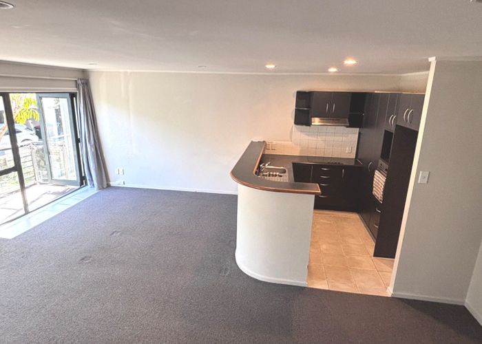  at 4/76 Galway Street, Onehunga, Auckland