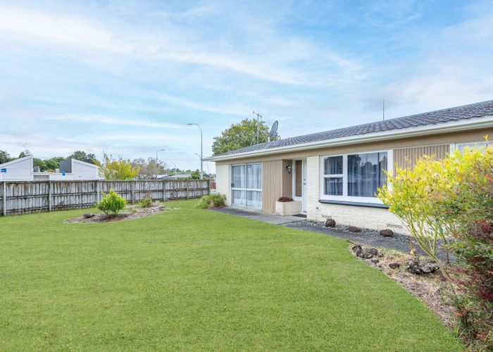  at 1 Hazelwood Avenue, Dinsdale, Hamilton, Waikato