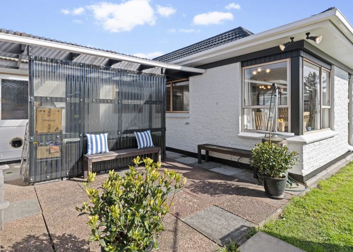  at 2/1 Glengowan Place, Conifer Grove, Takanini