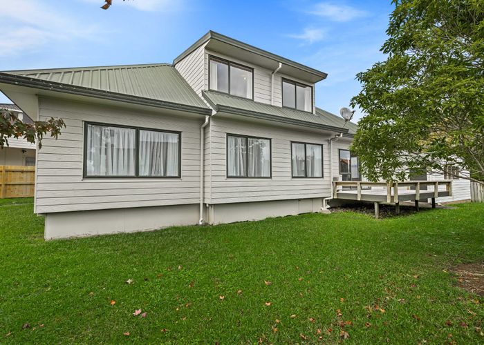  at 7 Gala Place, Henderson, Waitakere City, Auckland