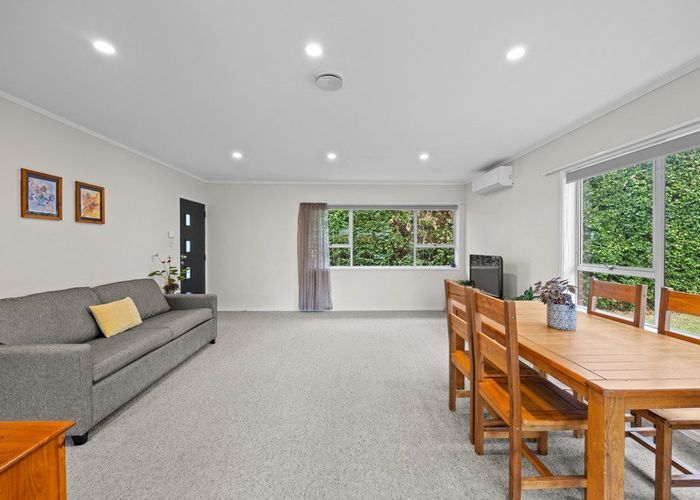  at 2/4 Illana Place, Ranui, Waitakere City, Auckland