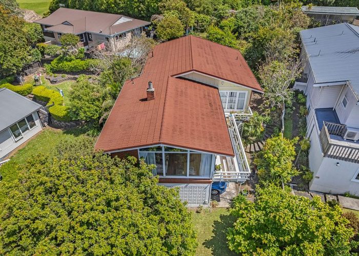  at 15 Colmar Road, Mellons Bay, Manukau City, Auckland