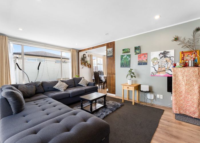  at 8A Harrington Road, Henderson, Waitakere City, Auckland