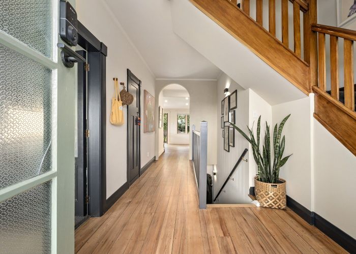  at 5 Manuka Terrace, Eastbourne, Lower Hutt