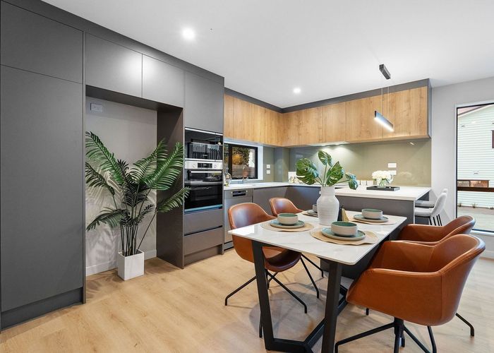  at 32 Beulah Avenue, Rothesay Bay, North Shore City, Auckland