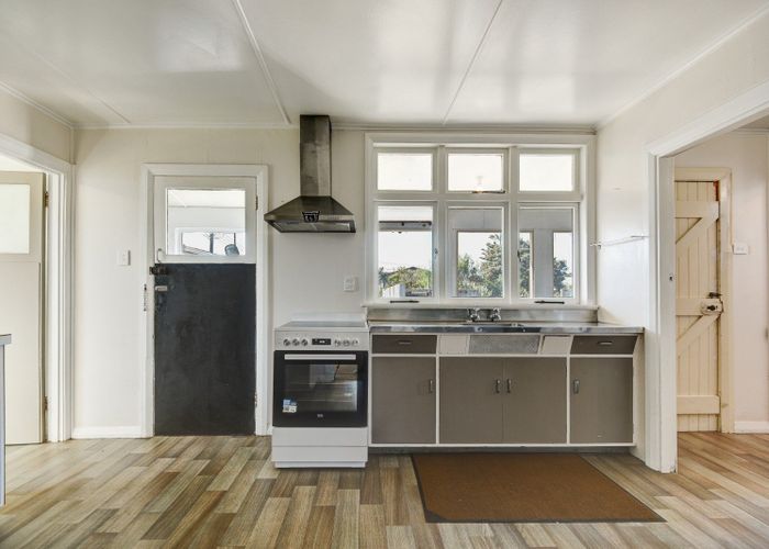  at 18 Cornfoot Street, Castlecliff, Whanganui, Manawatu / Whanganui