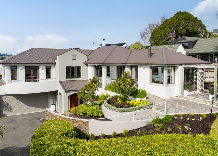 at 10 Braeview Crescent, Maori Hill, Dunedin