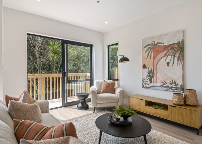  at 11B Dianthus Place, Browns Bay, North Shore City, Auckland