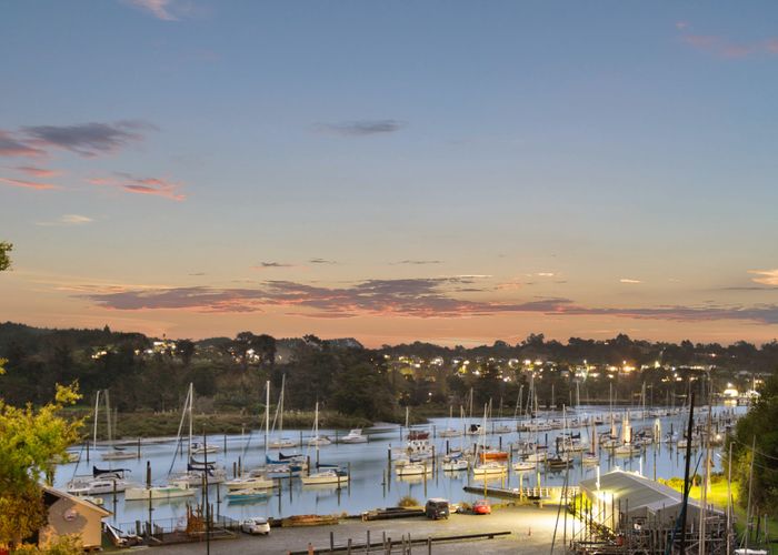  at 4 Fairhaven Walk, Arkles Bay, Rodney, Auckland