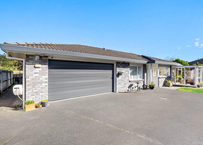  at 2/32 Kilimanjaro Drive, Northpark, Manukau City, Auckland