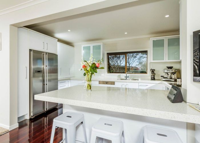  at 1/12 Penzance Road, Mairangi Bay, Auckland