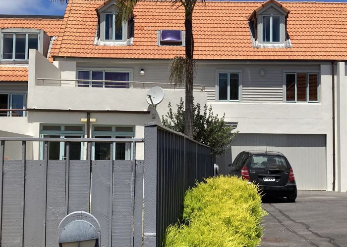  at 10/201 Great South Road, Greenlane, Auckland City, Auckland