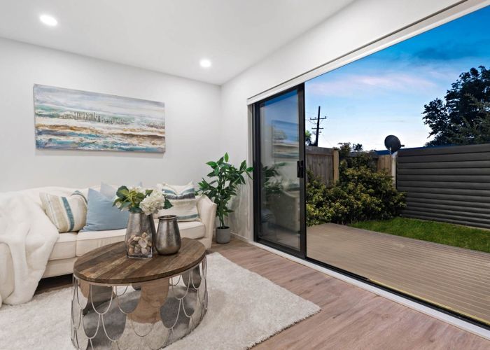  at 6/237 Swanson Road, Henderson, Waitakere City, Auckland