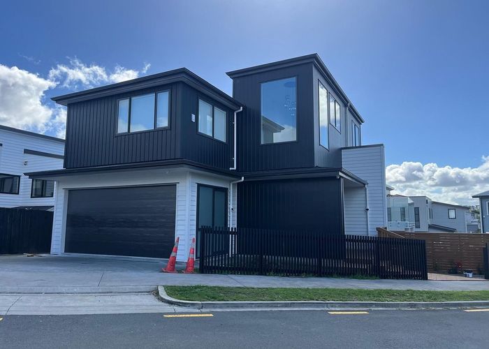  at 8 La Bella Road, Hobsonville, Waitakere City, Auckland