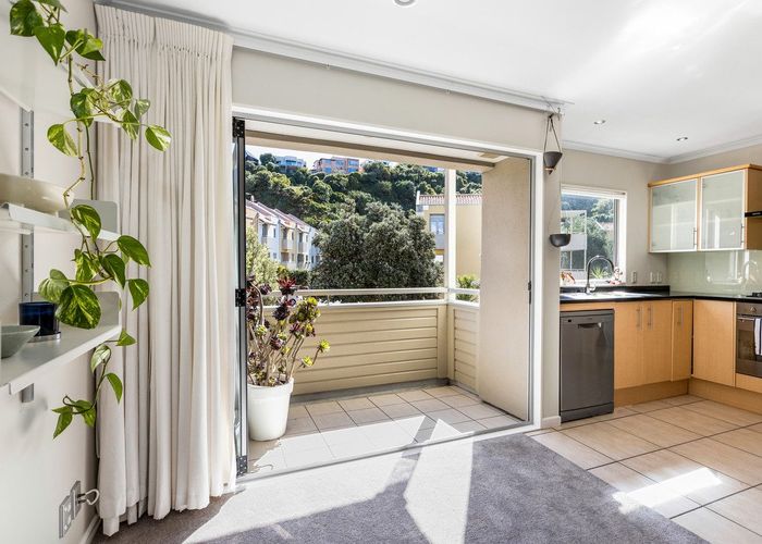  at 35/305 Evans Bay Parade, Hataitai, Wellington, Wellington