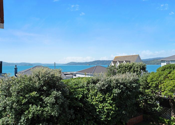  at 9 Falkirk Avenue, Seatoun, Wellington