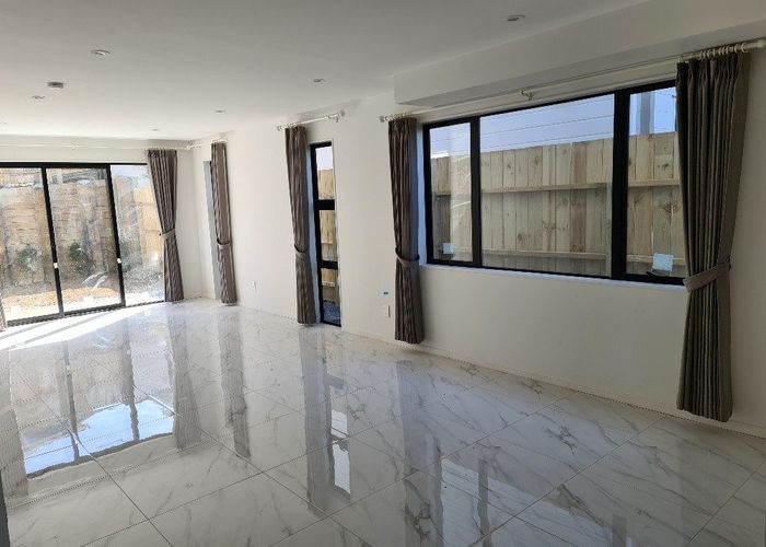  at 26b Athena dr, Totara Vale, North Shore City, Auckland