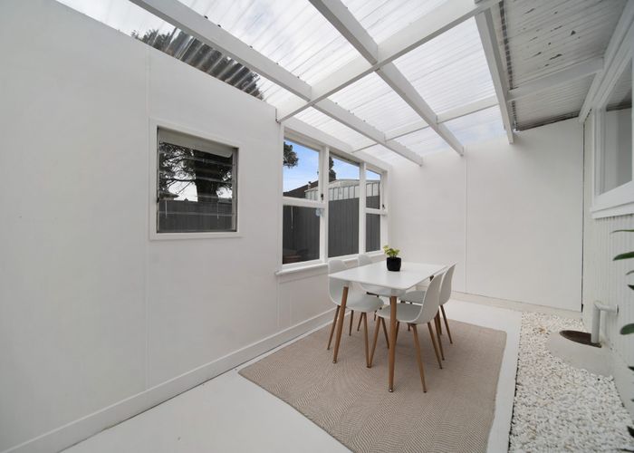  at 4/49 Russell Road, Manurewa, Manukau City, Auckland